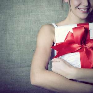 New Twist On Christmas Gift-Giving